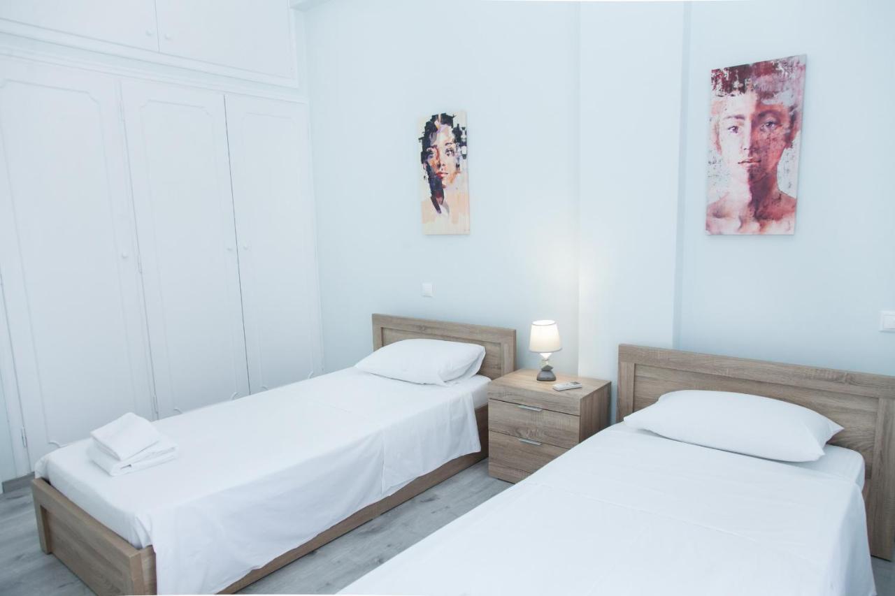Sunny And Minimal Apt In Glyfada With 3 Bdrm Athens Exterior photo